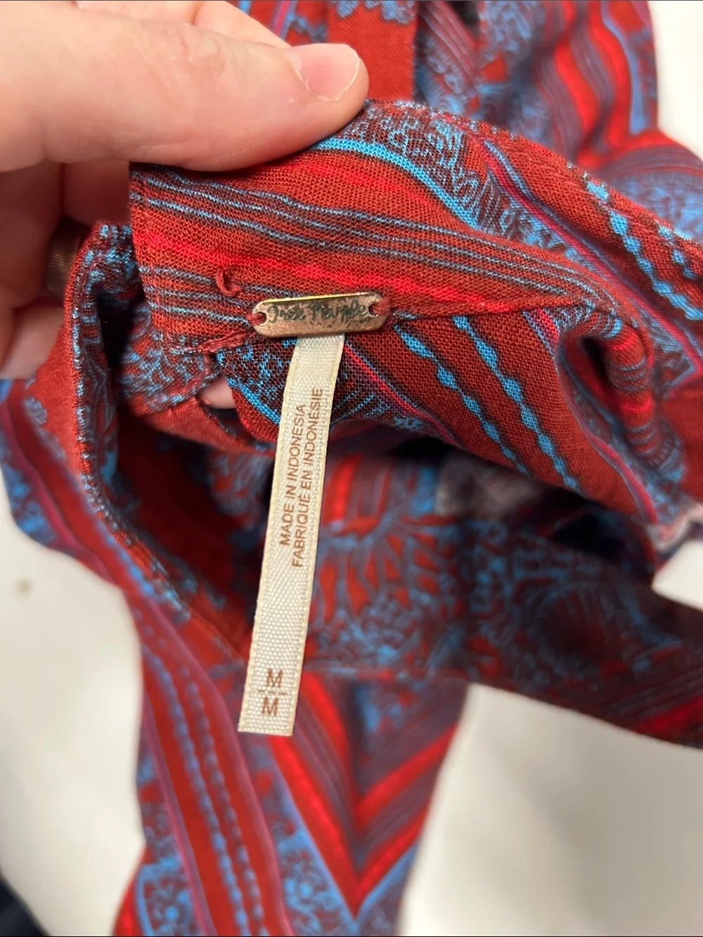 Free People Red and Blue Paisley Keyhole Tunic size medium walking on a dream